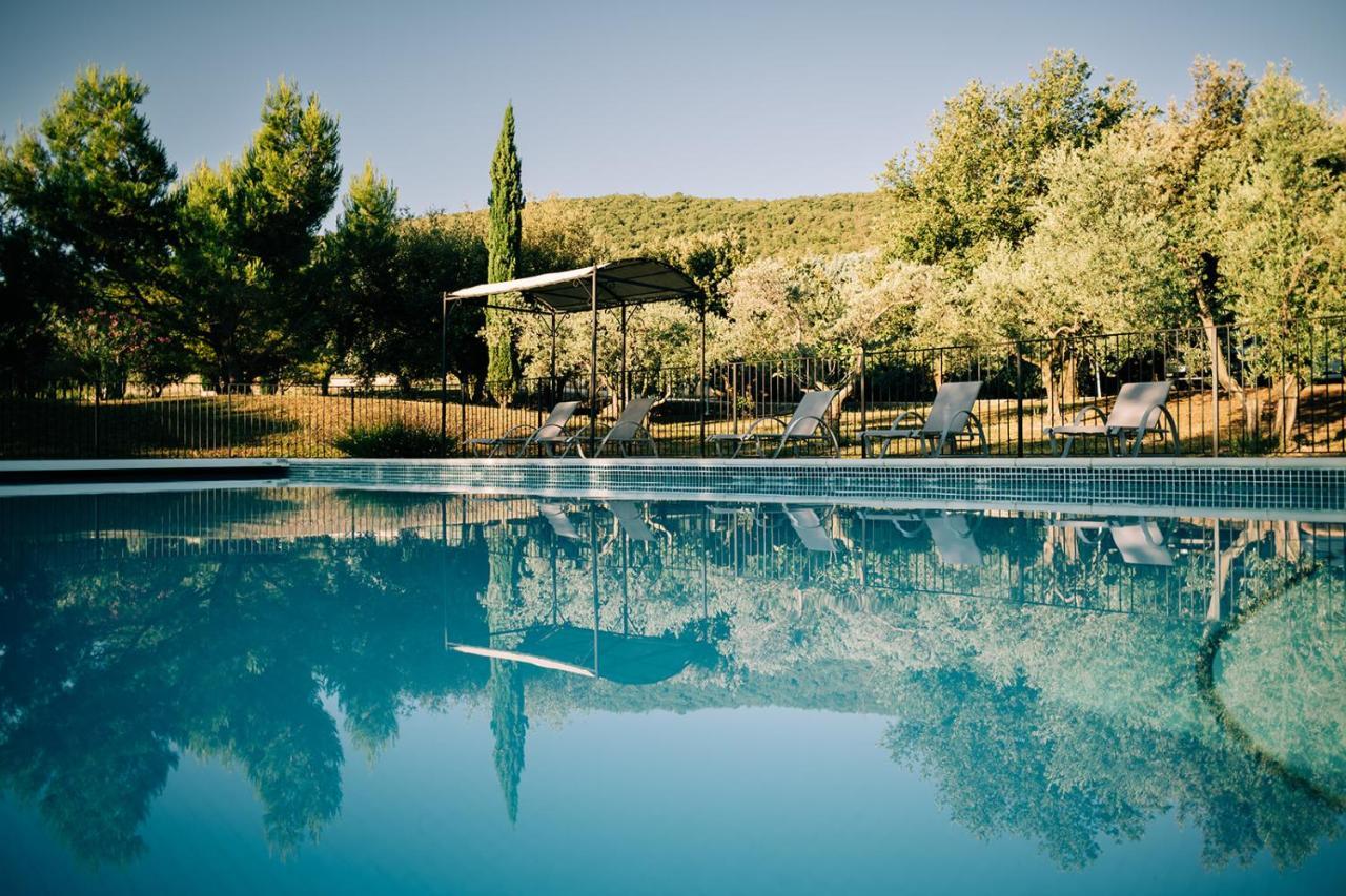 Clos Saint-Michel Resort & Spa Malaucène Esterno foto