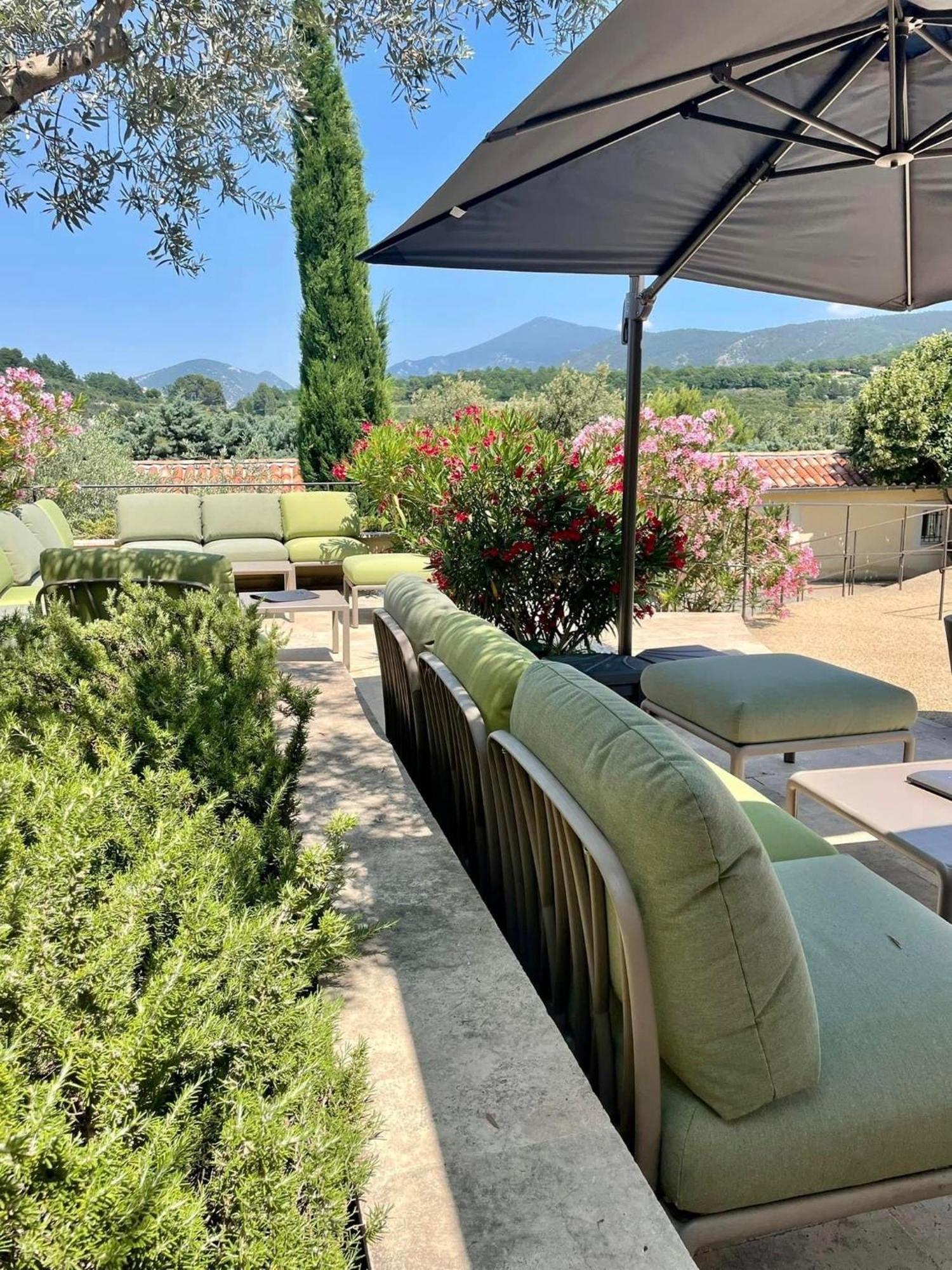 Clos Saint-Michel Resort & Spa Malaucène Esterno foto