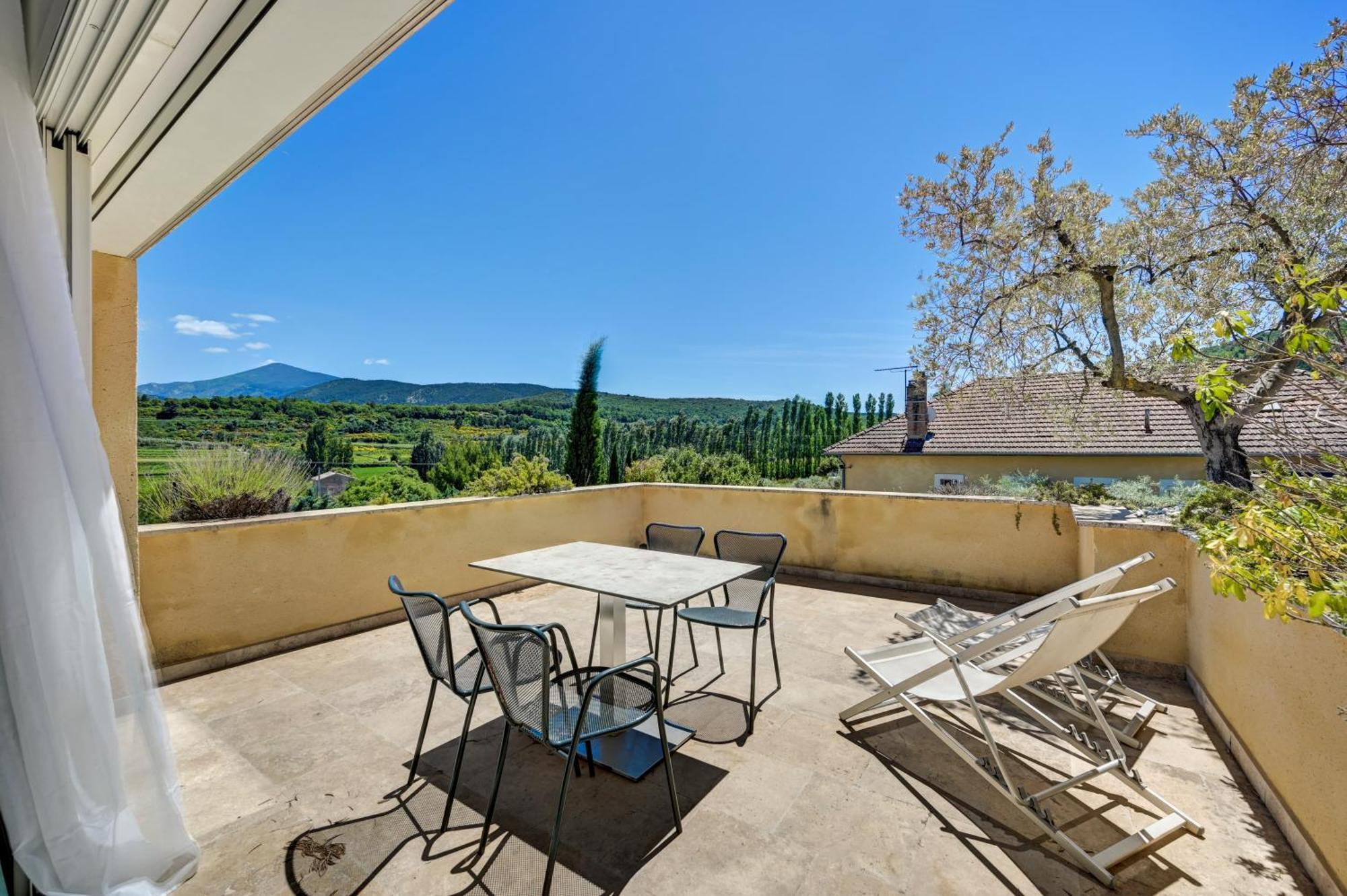 Clos Saint-Michel Resort & Spa Malaucène Esterno foto