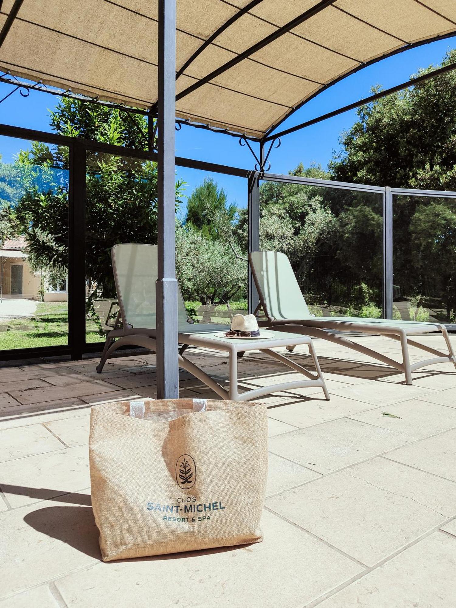 Clos Saint-Michel Resort & Spa Malaucène Esterno foto