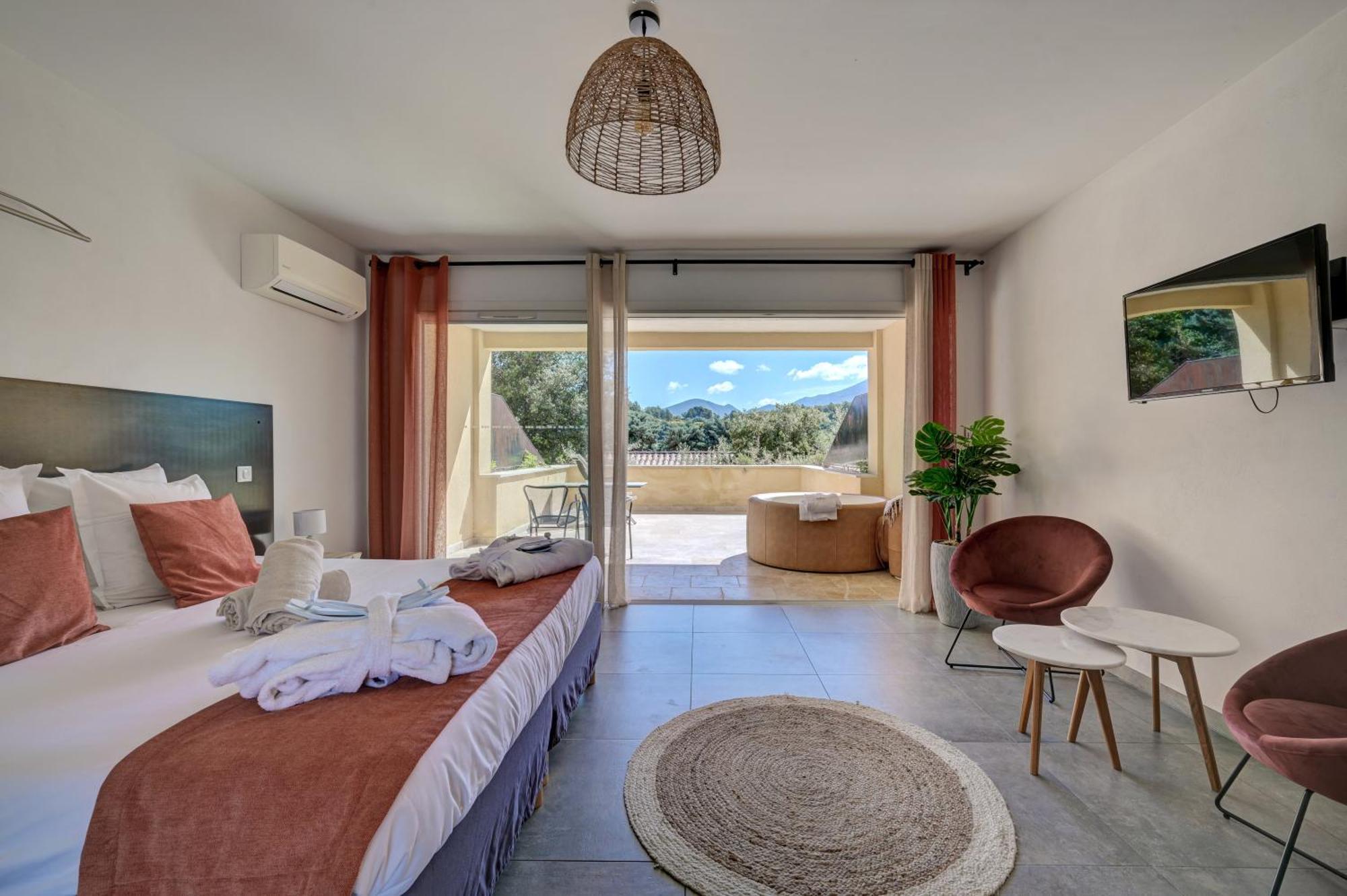 Clos Saint-Michel Resort & Spa Malaucène Esterno foto