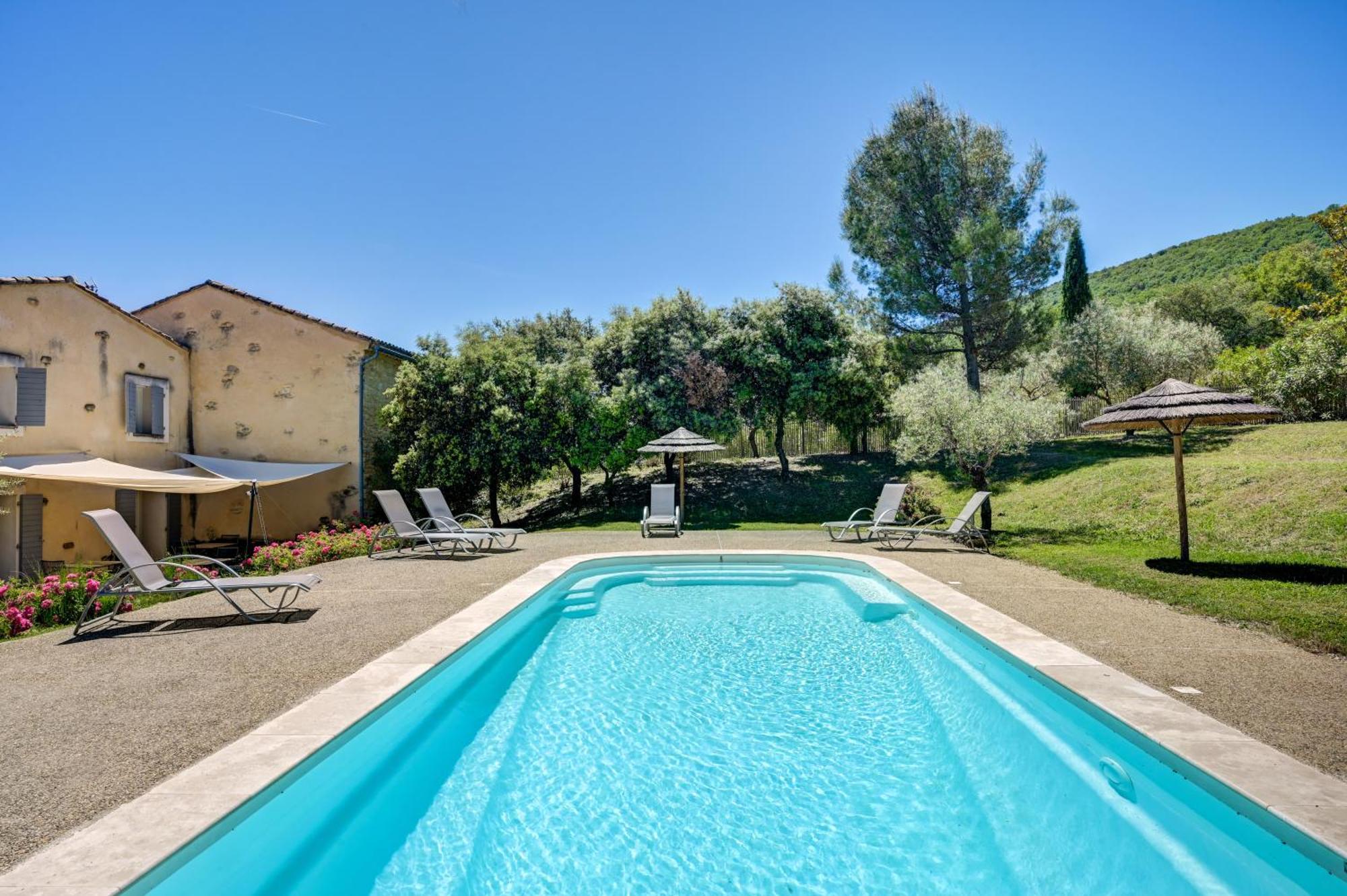 Clos Saint-Michel Resort & Spa Malaucène Esterno foto